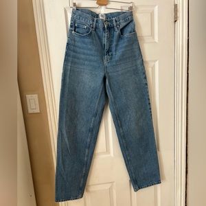 BDG 28 Waist Jeans